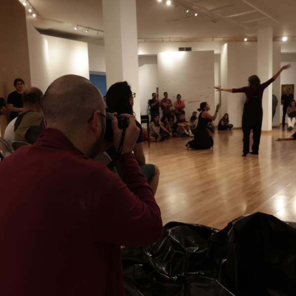 Fotografía, arte y danza se fusionan en el Martes de Fotografía del ISC