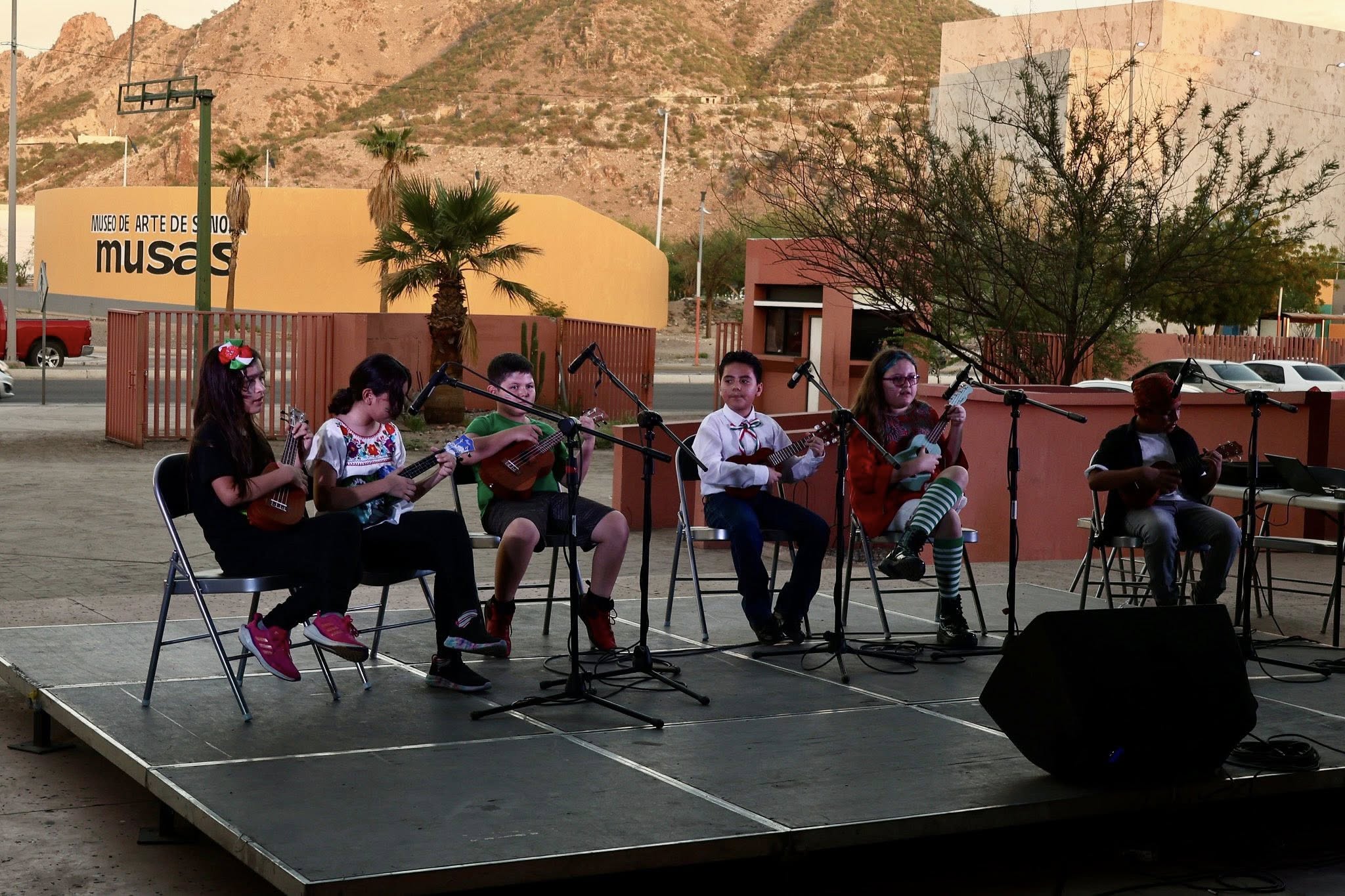 El Festival Patrio llenó de tradición y talento la Casa de la Cultura de Sonora