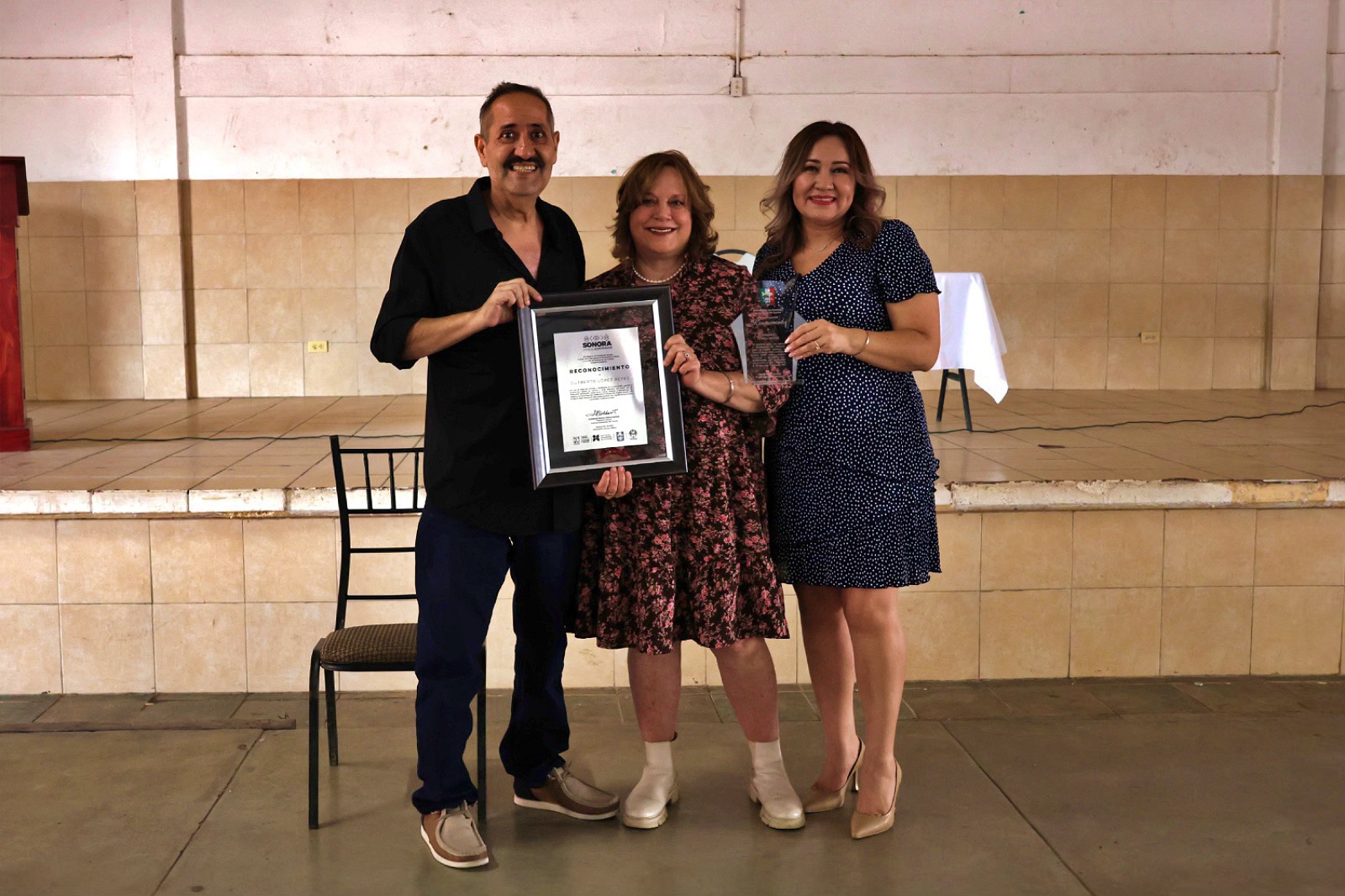 Reconoce Gobierno de Sonora a Cutberto López por trayectoria teatral de más de 40 años