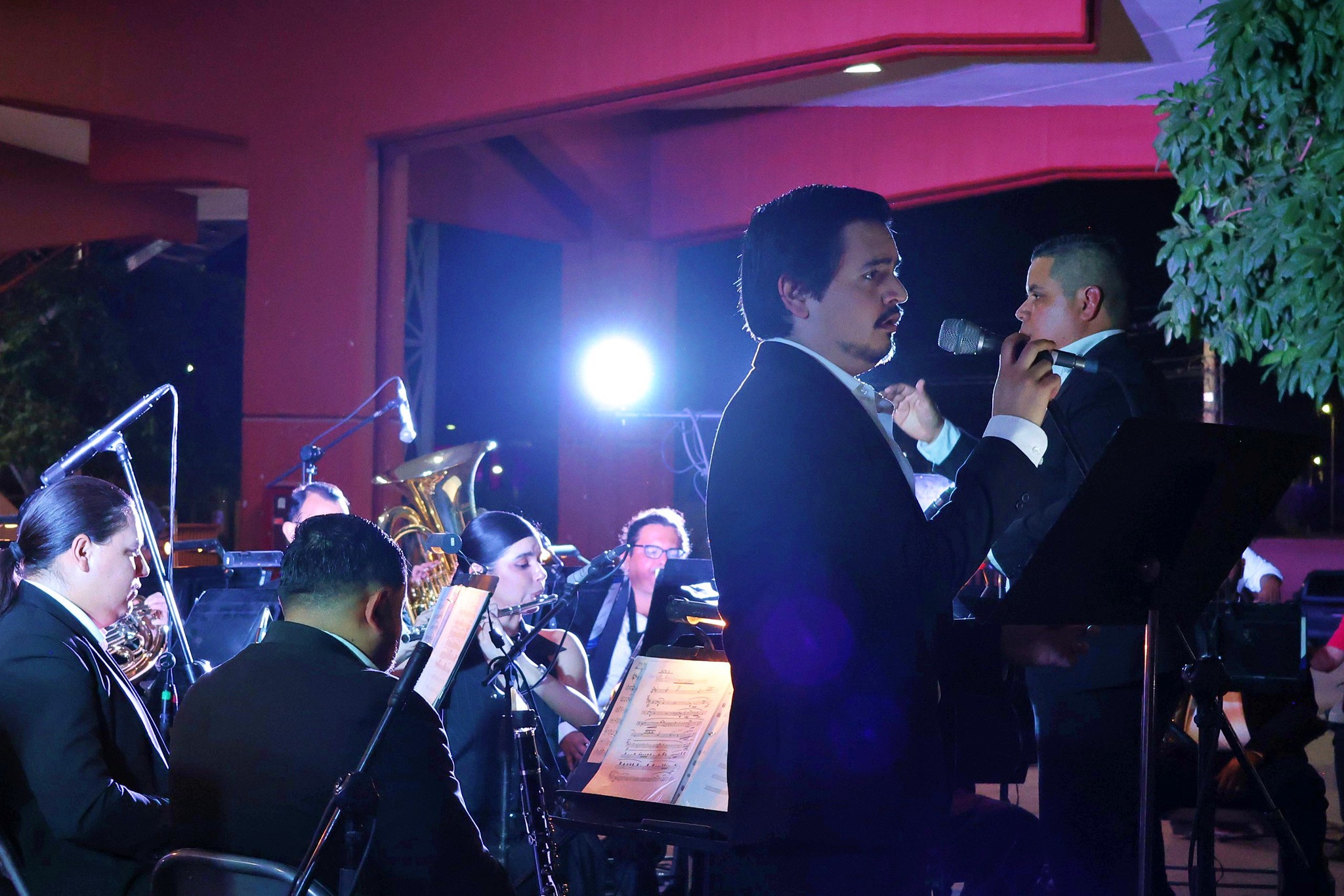 Ritmo, elegancia y diversidad artística en el 45 aniversario de la Casa de la Cultura de Sonora